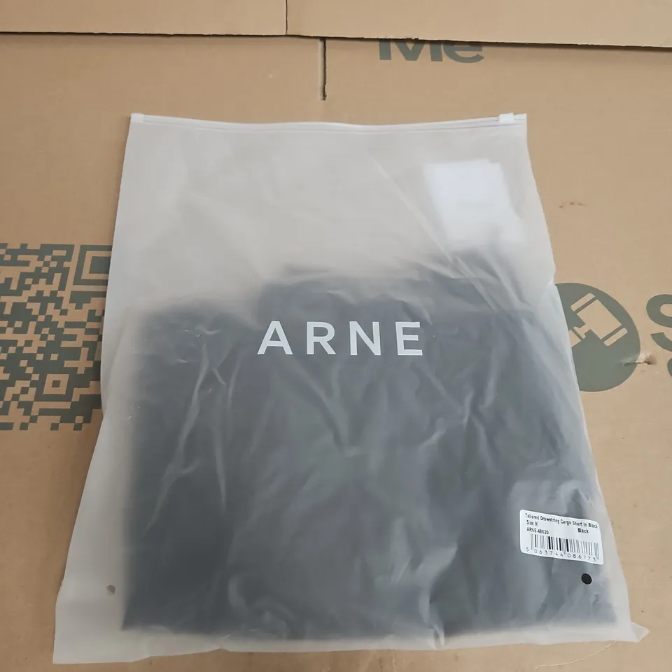 ARNE TAILORED DRAWSTRING CARGO SHORTS - SIZE M