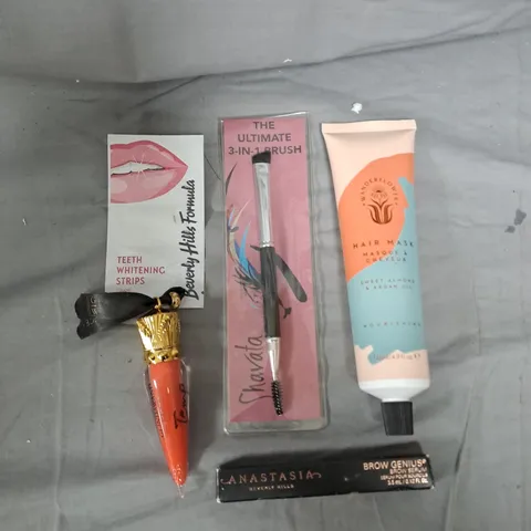 APPROXIMATELY 20 ASSORTED BEAUTY PRODUCTS TO INCLUDE MAKE-UP BRUSH, BROW SERUM, TEETH WHITENING STRIPS ETC 