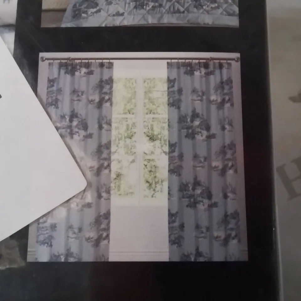 BAGGED DREAMS & DRAPES  66/72INCH CURTAIN SET.