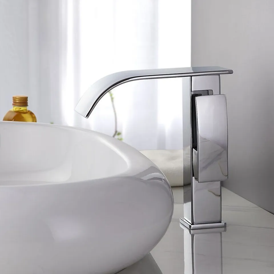 BOXED DRIFFIELD SINGLE HANDLE MONOBLOC TAP