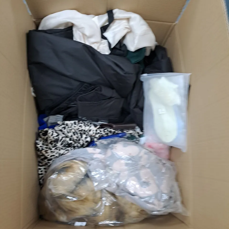 BOX OF ASSORTED CLOTHING ITEMS TO INCLUDE SOCKS, THERMALS, CROP TOPS ETC 