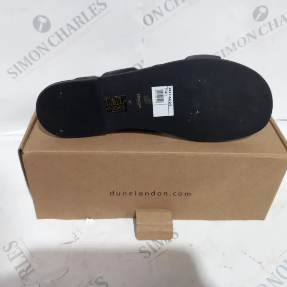BOXED DUNE BLACK LEATHER COMFORT FLAT SANDALS SIZE 7