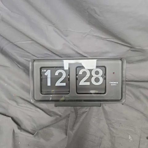 DIGITAL WALL/DESK QUARTZ CLOCK – BLACK