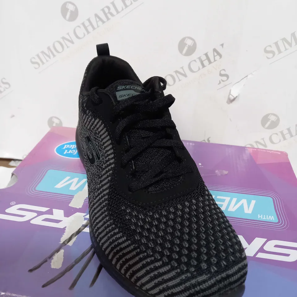 BOXED SKECHERS SIZE 5 BLACK ARCH FIT LACE UP SPORTS TRAINERS 