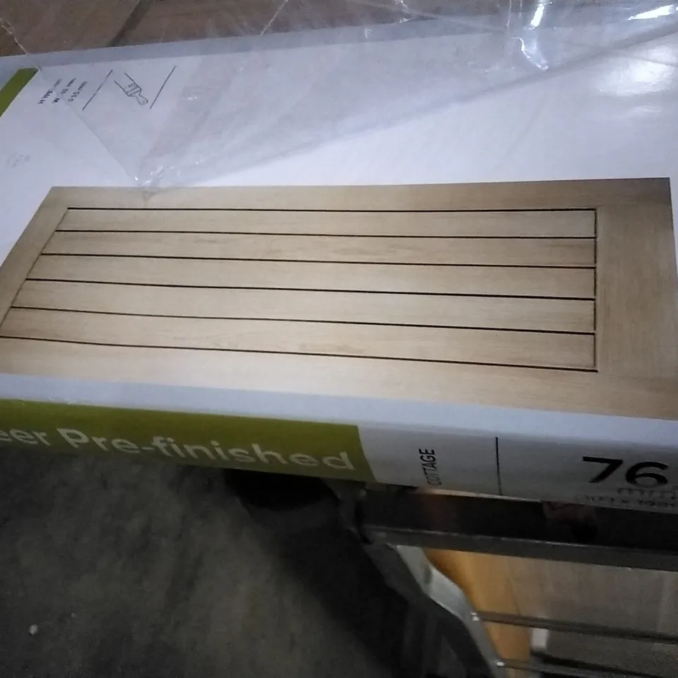 COTTAGE PRE-FINISHED OAK VENEER INTERNAL DOOR 762 X 1981MM