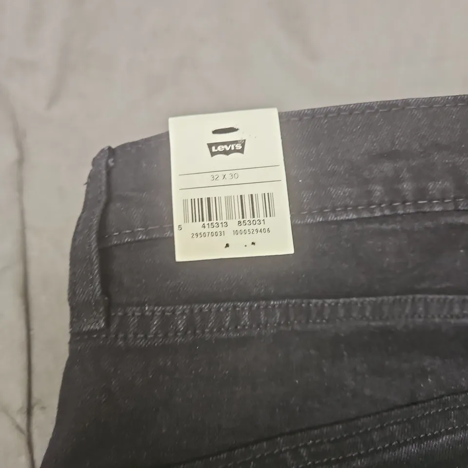 LEVI'S JEANS - DARK DENIM, UK 32 X 30