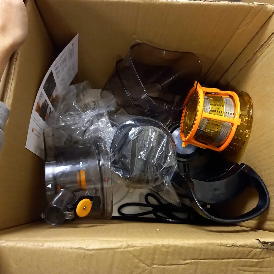 FRIDJA MASTICATING JUICER