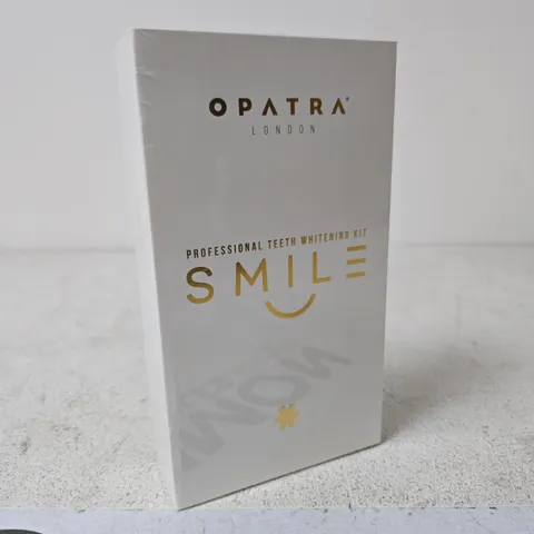 SEALED OPATRA TEETH WHITENING KIT 