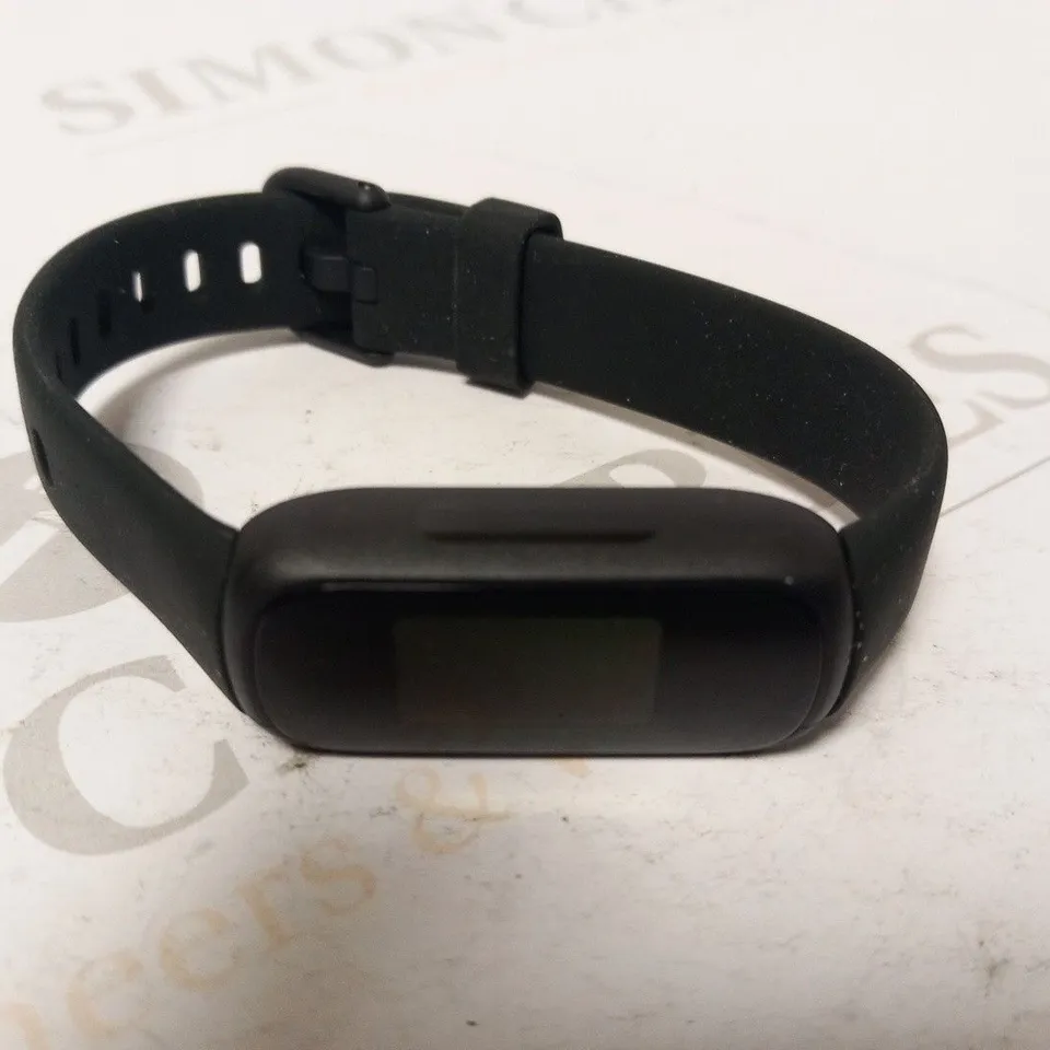 BOXED FITBIT INSPIRE 3 HEALTH AND FITNESS TRACKER