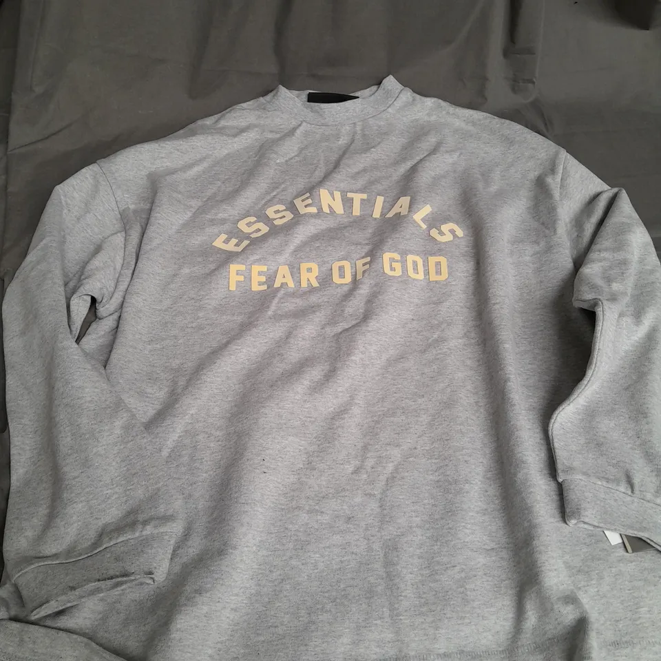 ESSENTIALS LONG SLEEVE JUMPER IN GREY - XS