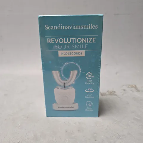 SEALED SCANDINAVIANSMILES BRUSH 