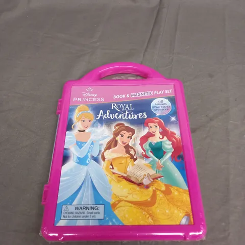 DISNEY PRINCESS BOOK AND MAGNETIC PLAY SET - ROYAL ADENTURES