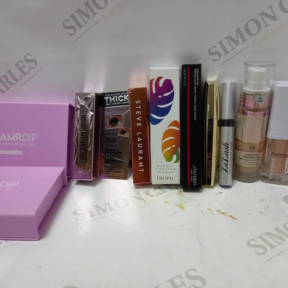 LOT OF APPROX 10 ASSORTED BEAUTY PRODUCTS TO INCLUDE TROPIC BEAUTY BOOSTER SHEER FOUNDATION - SHADE 3, TOO FACED MASCARA, STEVE LAURENT LIP OIL - ORCHID, ETC