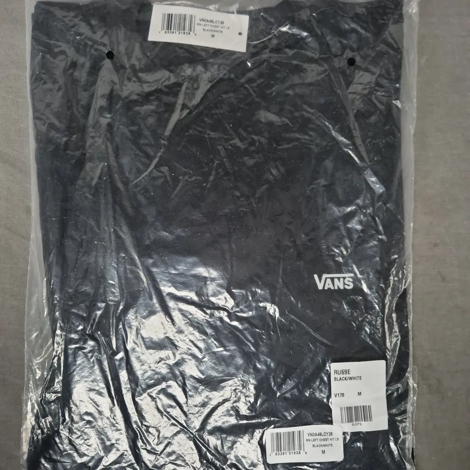 VANS T-SHIRT IN BLACK/WHITE SIZE MEDIUM