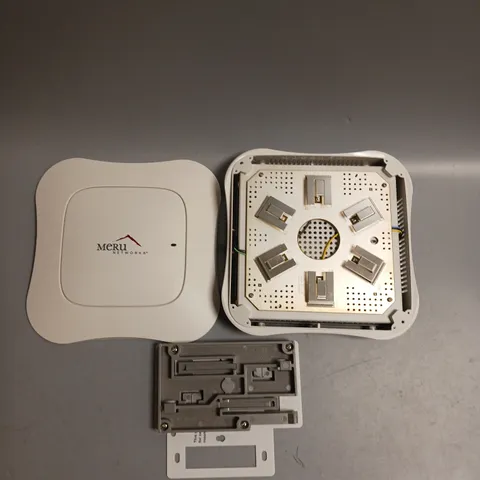 BOXED MERU NETWORKS DUAL RADIO ACCESS POINT MODEL NO. AP832I