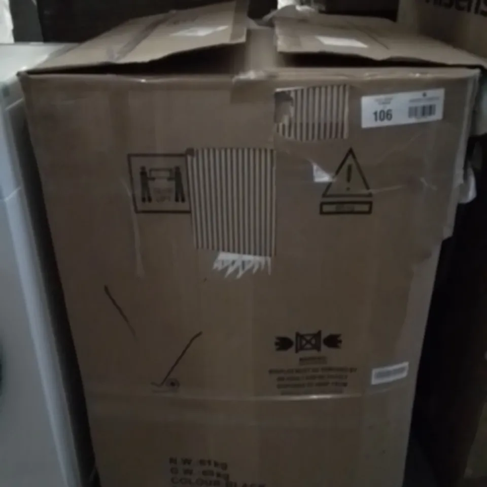 BOXED SWAN SW75130B 9KG LOAD, 1400 SPIN FREESTANDING WASHING MACHINE - BLACK