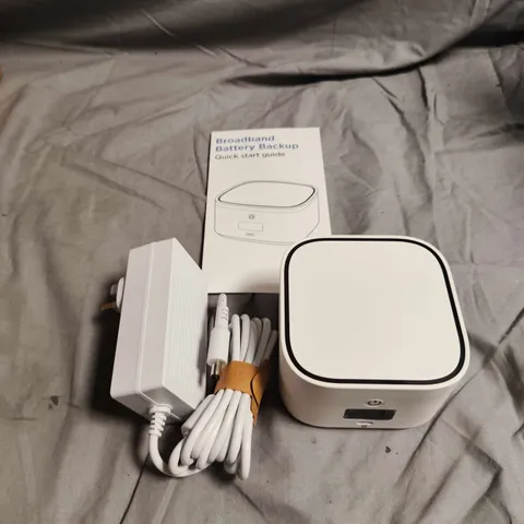 BROADBAND BATTERY BACKUP FOR ROUTER – WHITE CUBE UPS WITH UK PLUG (BOXED)