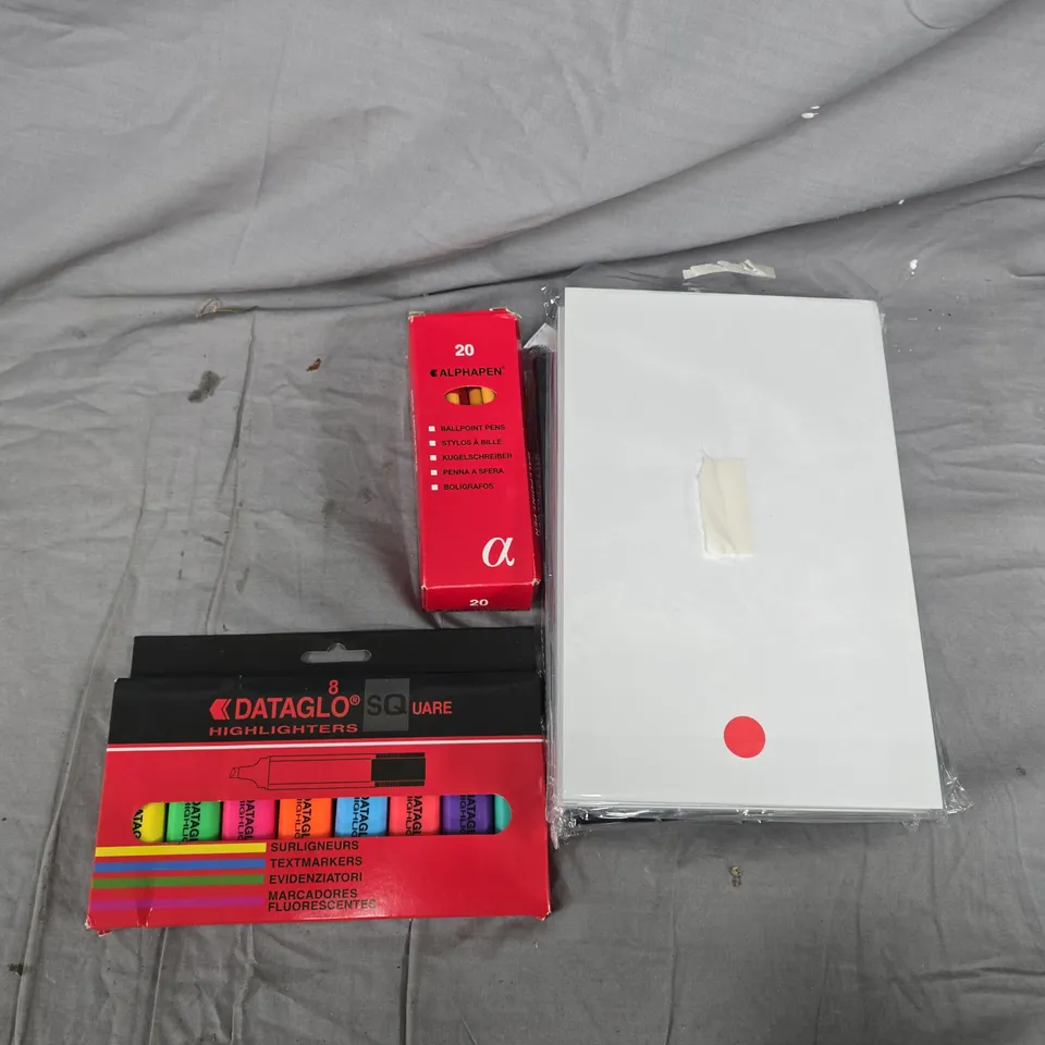 BOX OF ASSORTED ITEMS TO INCLUDE PENCILS - HIGHLIGHTER - 