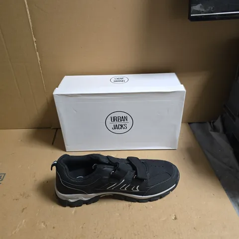 URBAN JACKS BLACK VELCRO TRAINERS – BOXED - UK SIZE 10 