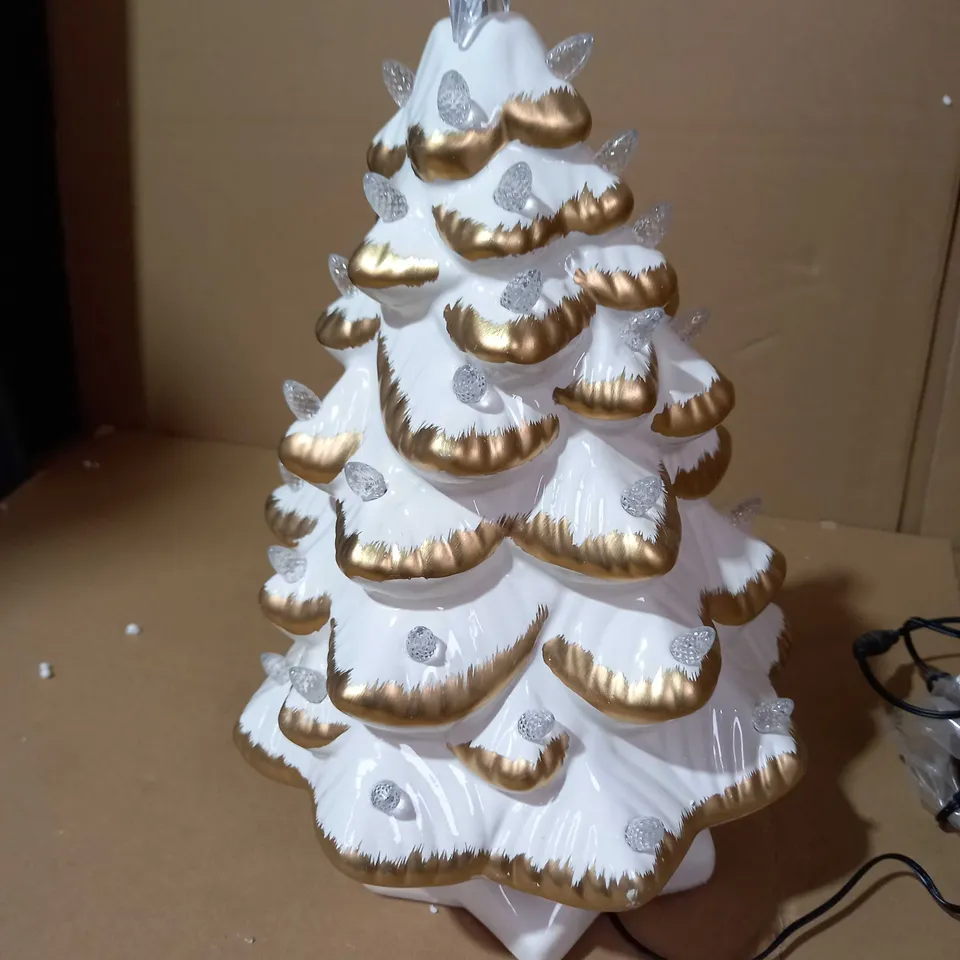 ANGEL PRE-LIT CIRCLING CHARACTER NOSTALGIC TREE