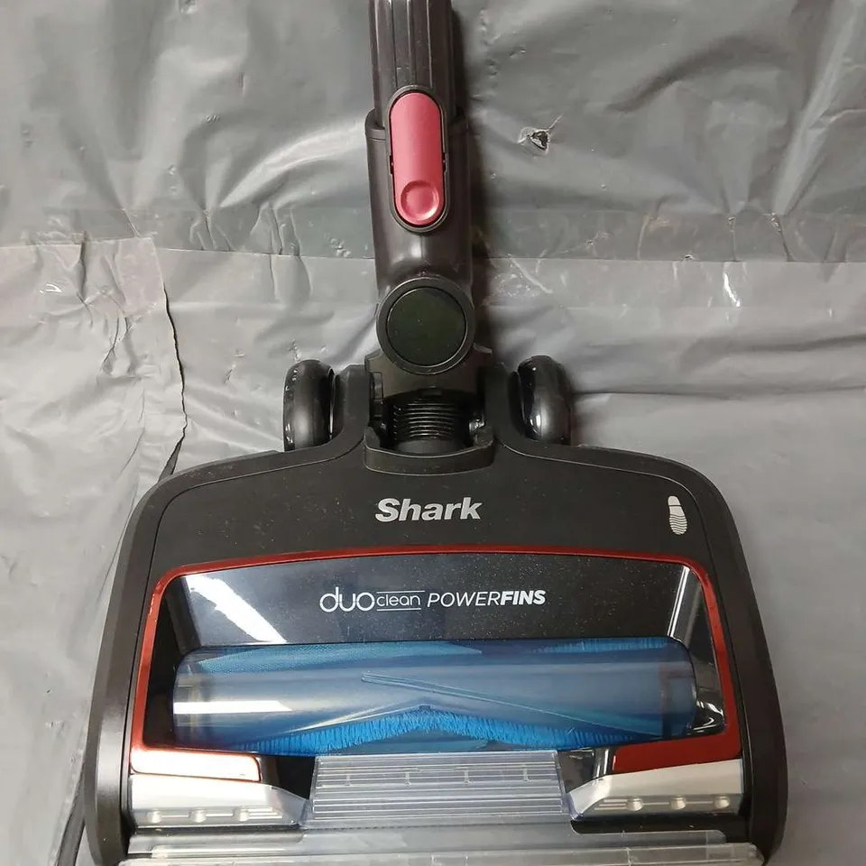 SHARK DUO CLEAN POWER FINS VACUUM CLEANER HEAD