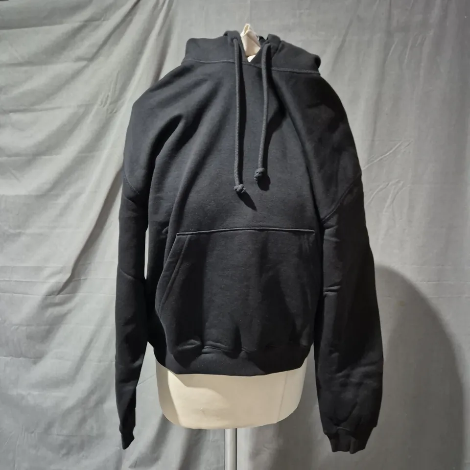 WEEKDAY BLACK HOODIE XS – KANGAROO POCKET, DRAWSTRING