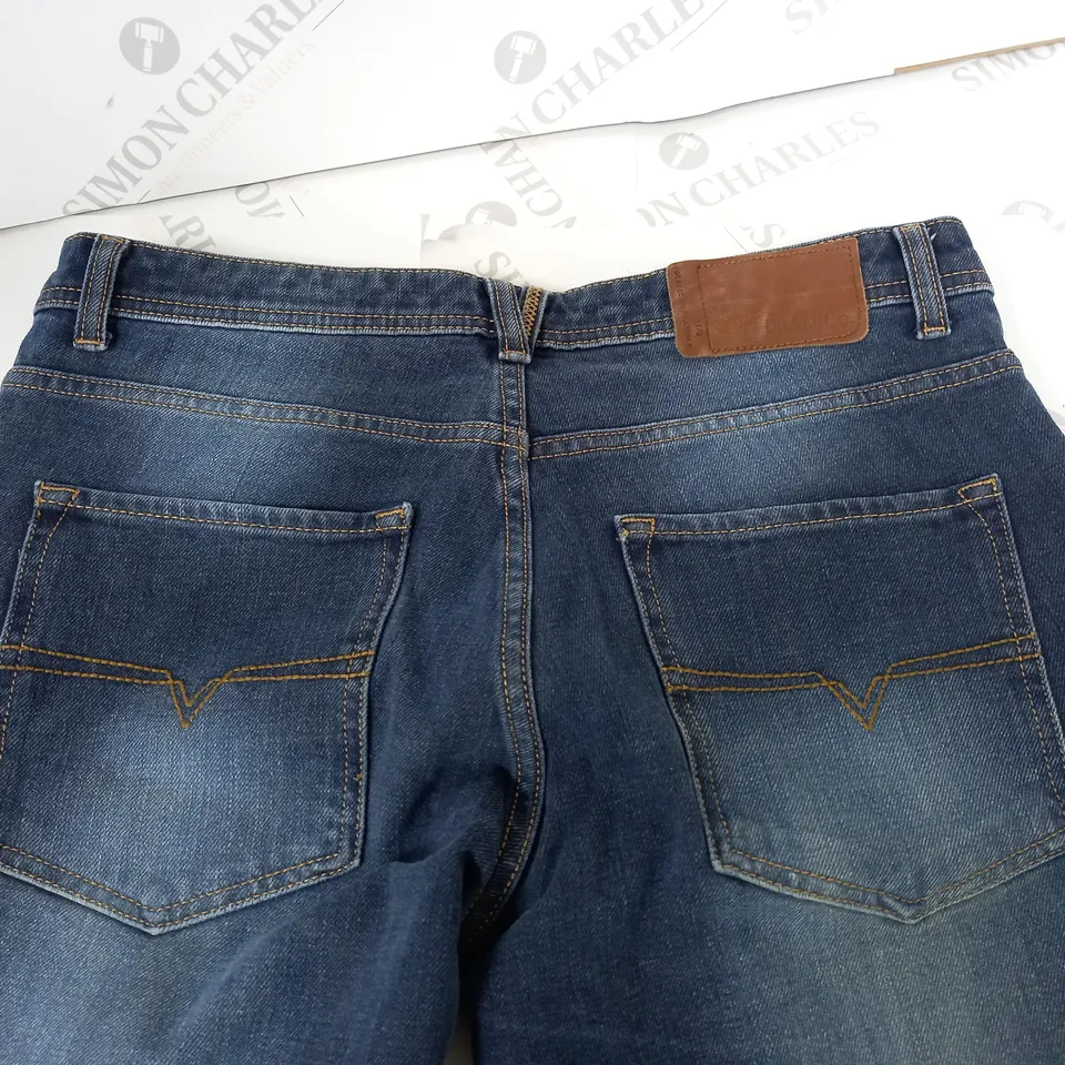 DIESEL SLEENKER SLIM SKINNY JEANS - W32 L31