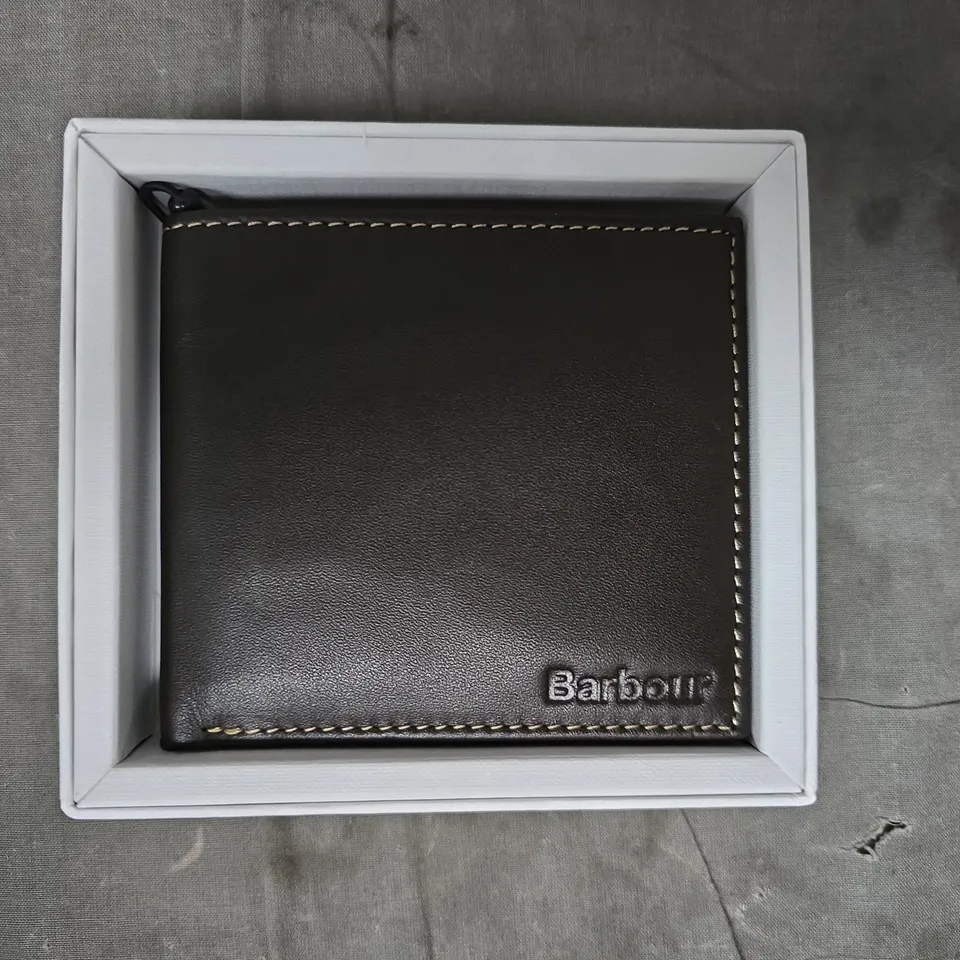 BARBOUR ELVINGTON COIN POCKET LEATHER WALLET IN DARK BROWN/TAN