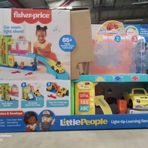 BOXED FISHER-PRICE CAR WASH LIGHT SHOW PLAY SET