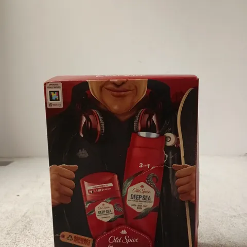 OLD SPICE DEEP SEA 3-IN-1 DEODORANT STICK & SHOWER GEL GIFT SET