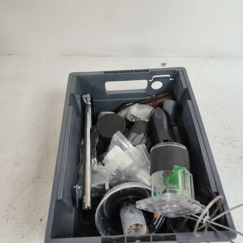 TOTE OF APPROXIMATELY 12 ASSORTED ITEMS TO INCLUDE: LED FLEX LIGHT