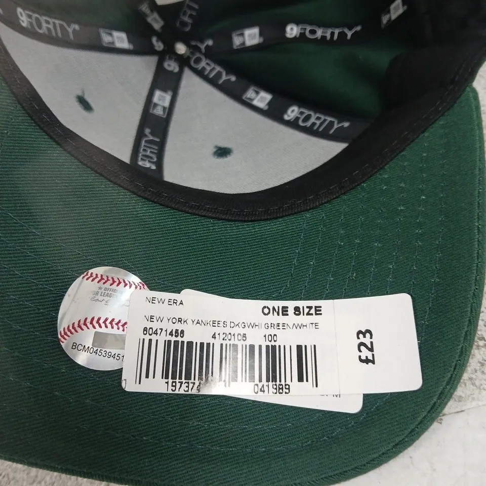 NEW ERA NEW YORK YANKEES CAP – 9FORTY ADJUSTABLE, GREEN, ONE SIZE