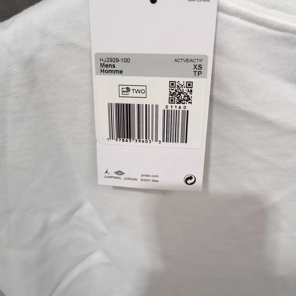 JORDAN WHITE T-SHIRT WITH JUMPMAN/NIKE FREQUENCY GRAPHIC – UK XS (XS)
