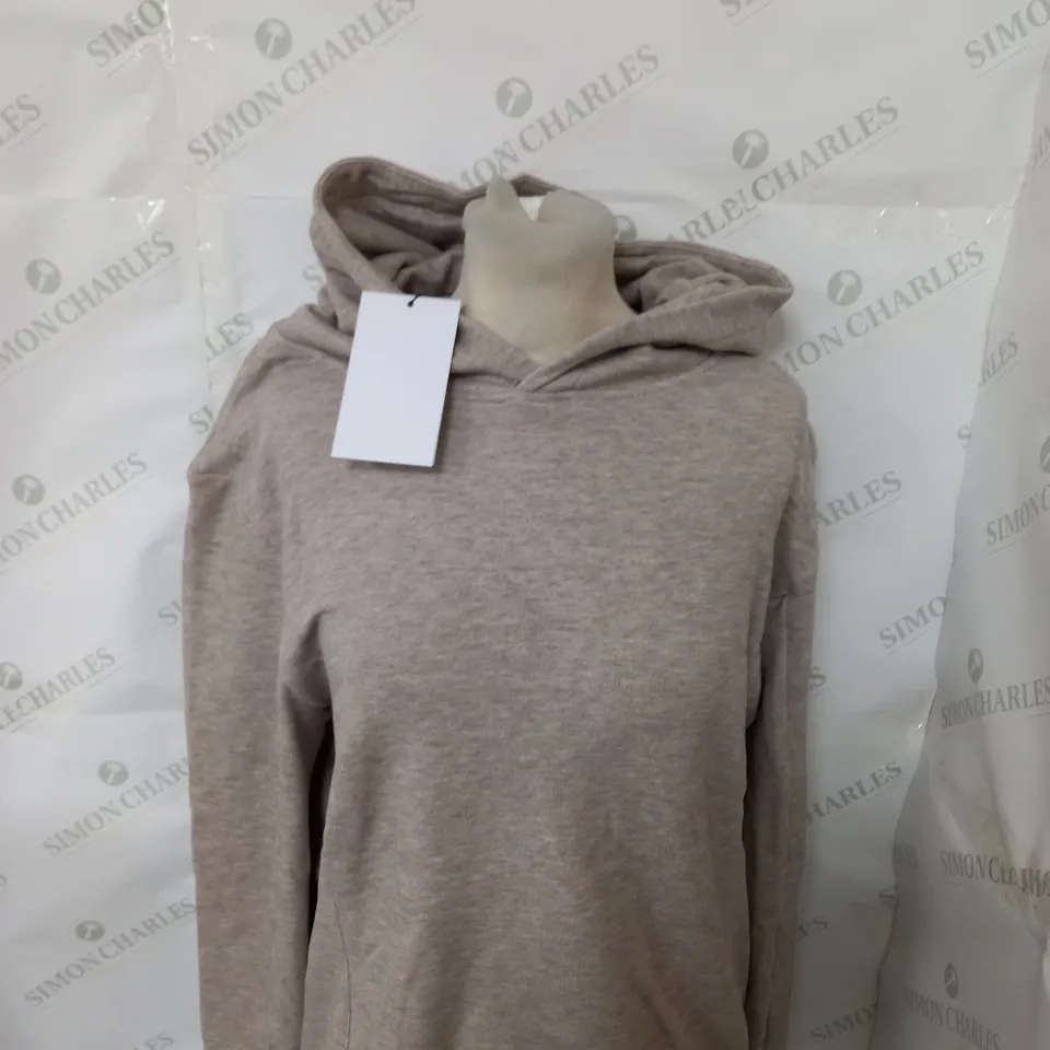 RAITH KNITTED HOODIE SIZE M