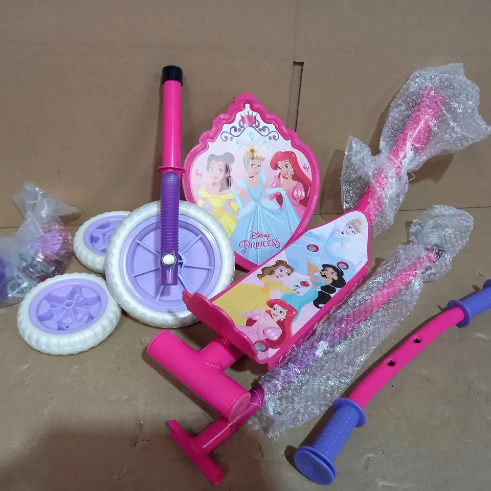 DISNEY PRINCESS DELUXE TRI SCOOTER  RRP £29.99