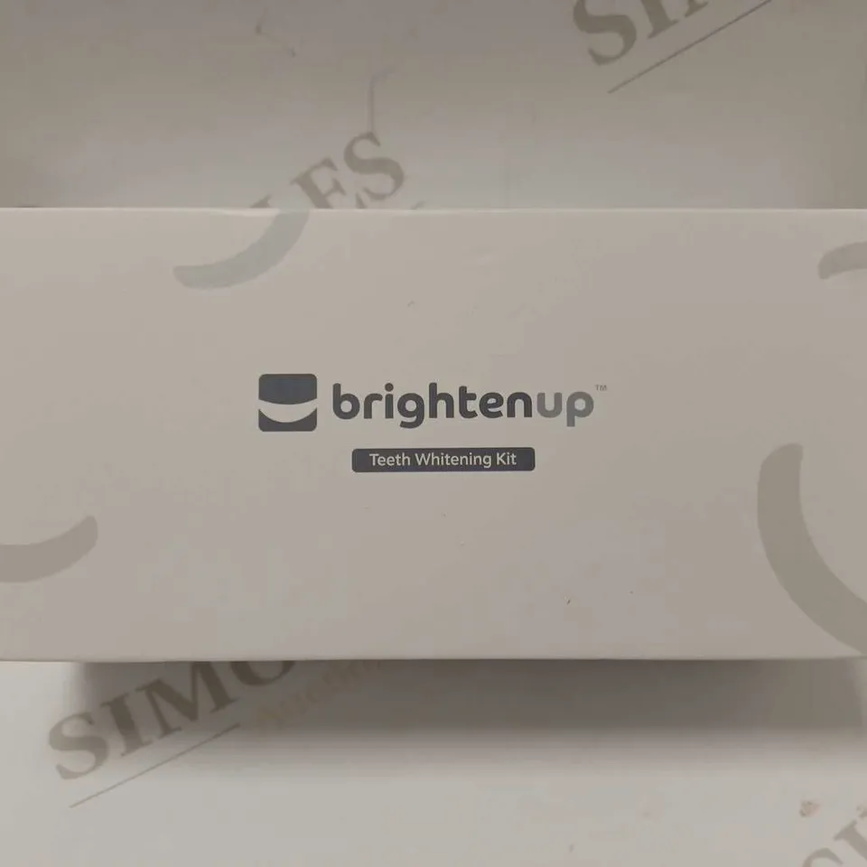 BRIGHTENUP TEETH WHITENING KIT 