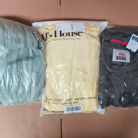APPROXIMATELY 15 ASSORTED CLOTHING AND FASHION PRODUCTS IN VARIOUS STYLES AND SIZES - COLLECTION ONLY