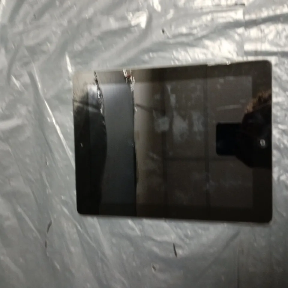 APPLE IPAD 4 16GB – SILVER