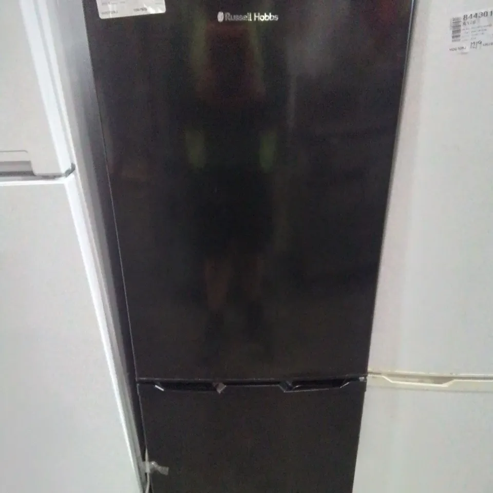 RUSSELL HOBBS LOW FROST FRIDGE FREEZER, 113L FRIDGE, 61L FREEZER - BLACK (50CM WIDE, 145CM HIGH) - UNPROCESSED RAW RETURN 
