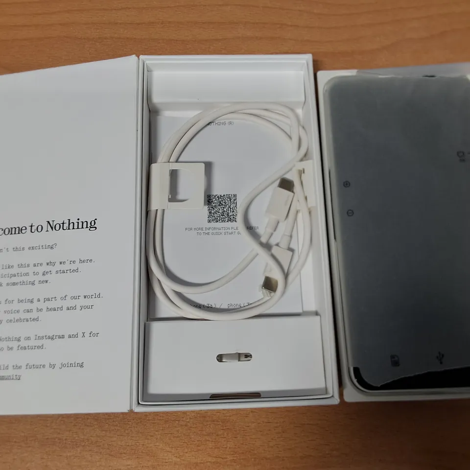 BOXED NOTHING PHONE 3A 8GB/128GB IN WHITE - A10400143
