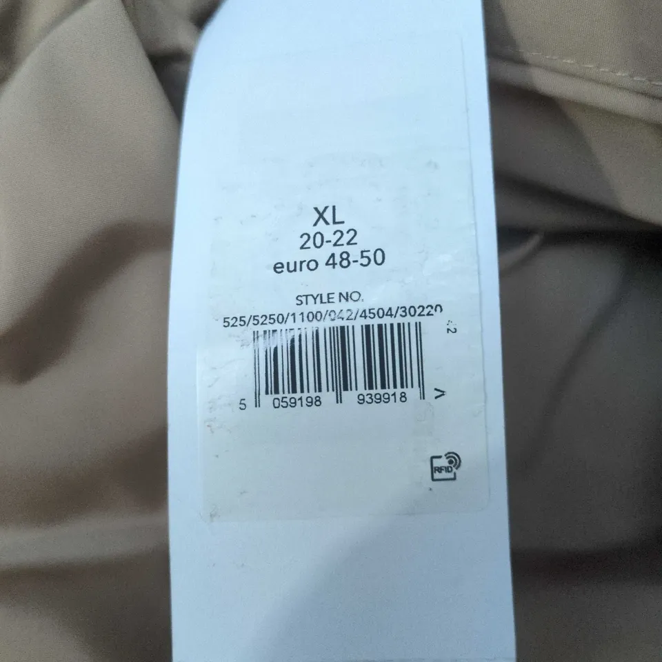 GEORGE BEIGE PUFFER COAT – UK 20-22 (EU 48-50)