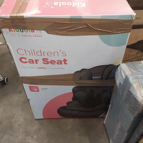 BOXED KIDOOLA CHILDREN'S CAR SEAT