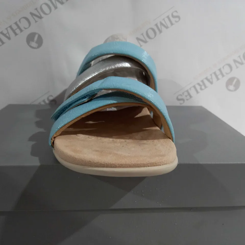 VIONIC OPEN TOE STRAPPED SANDALS WHITE - SIZE UK 7