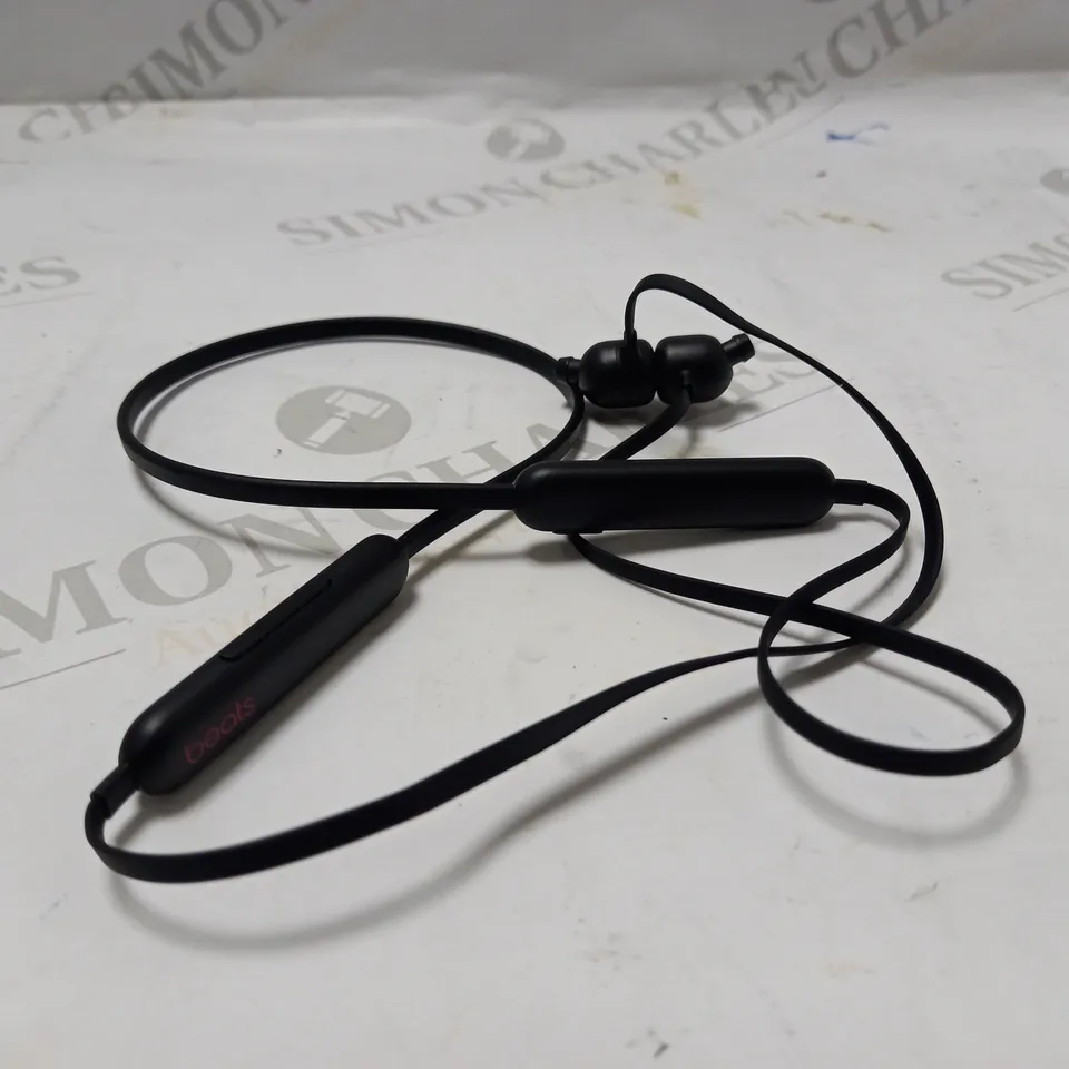 BEATS FLEX WIRELESS EARPHONES – APPLE W1 HEADPHONE CHIP
