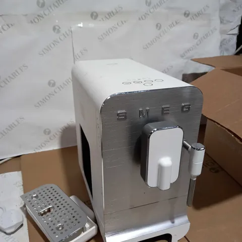 SMEG BEAN TO CUP COFFEE MACHINE 