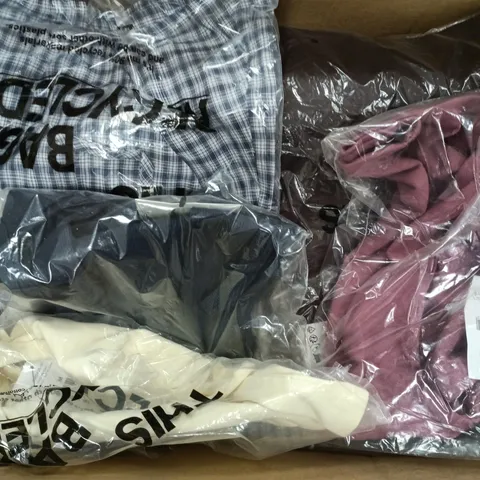 APPROXIMATELY 20 ASSORTED CLOTHING ITEMS IN VARIOUS SIZES, COLOURS & STYLES TO INCLUDE HOLD ME CAMI, V NECK HALTER, DAYDREAM COTTON CAMI, ETC