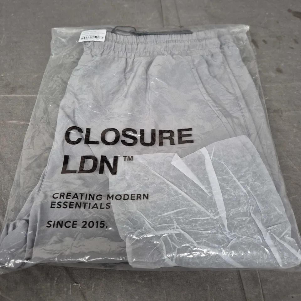 CLOSURE LONDON STRETCH TECH CARGO PANT – FROST GREY – XL