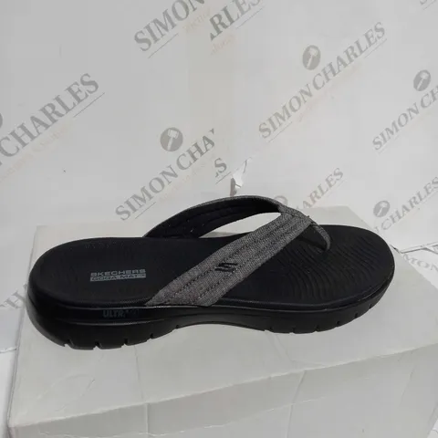 SKETCHERS ON THE GO SANDEL IN BLACK - UK SIZE 8