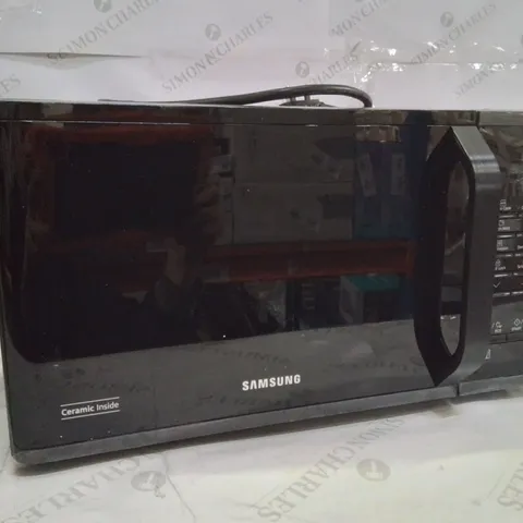 BOXED SAMSUNG MICROWAVE OVEN -DENTED-
