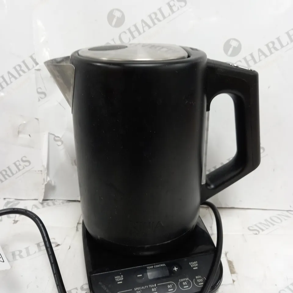 BOXED NINJA PERFECT TEMPERATURE KETTLE KT200UK